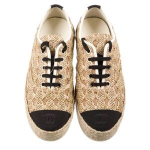 CHANEL 2019 Interlocking CC Logo Espadrilles 39EU